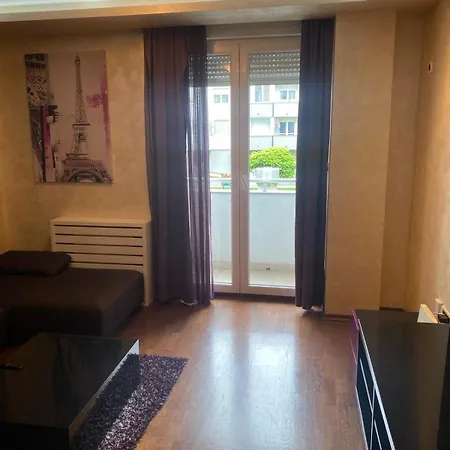 Apartament Sajam Nest Nowy Sad